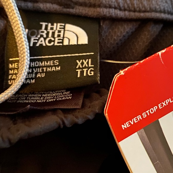 North Face Running Shorts XXL 2XL - Picture 4 of 4